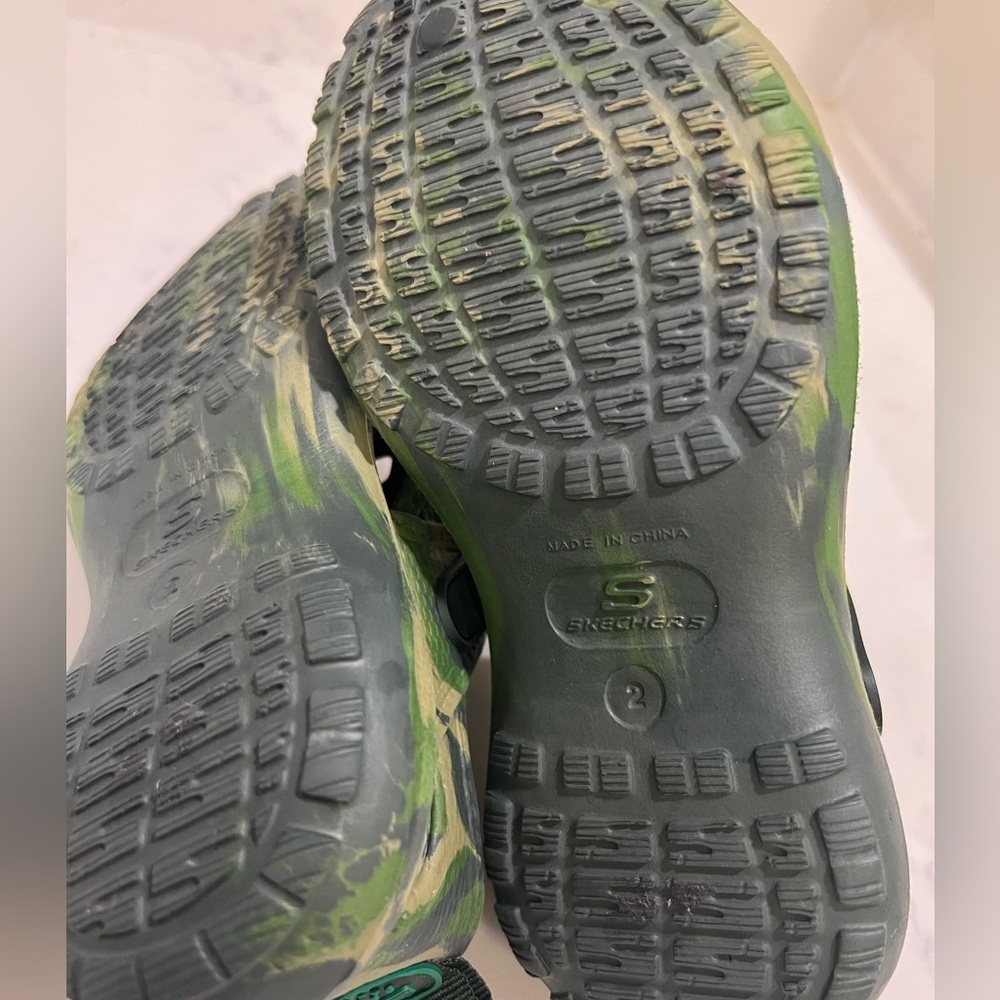 Skechers Kids Camouflage Clogs - Picture 10 of 10